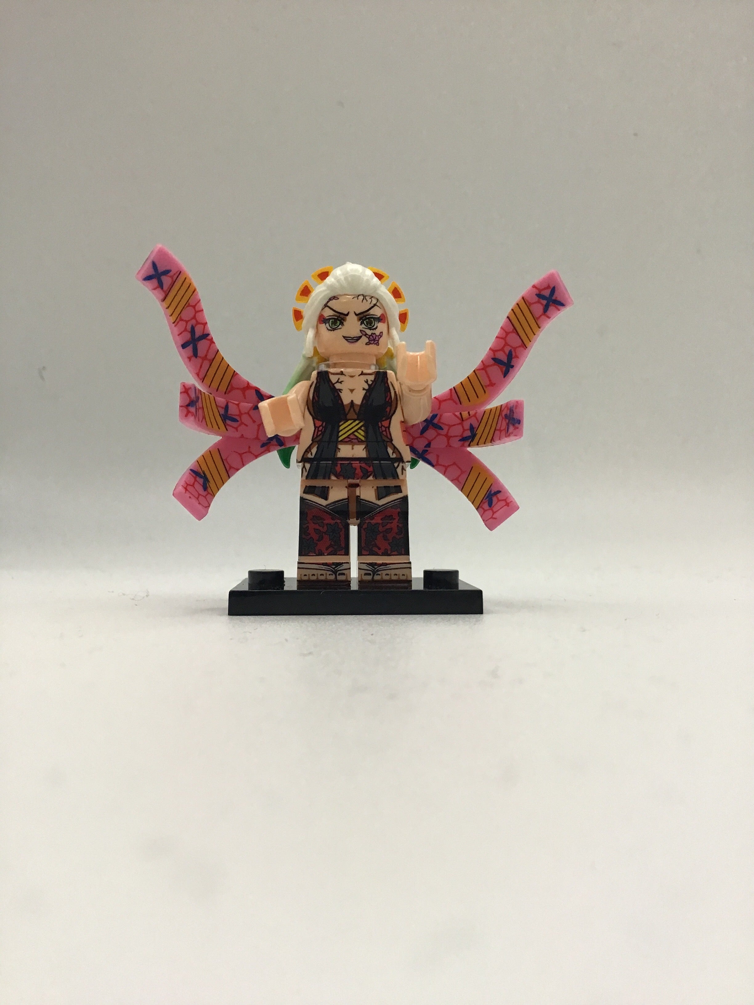Demon Slayer Daki #1 Mini Block Figure