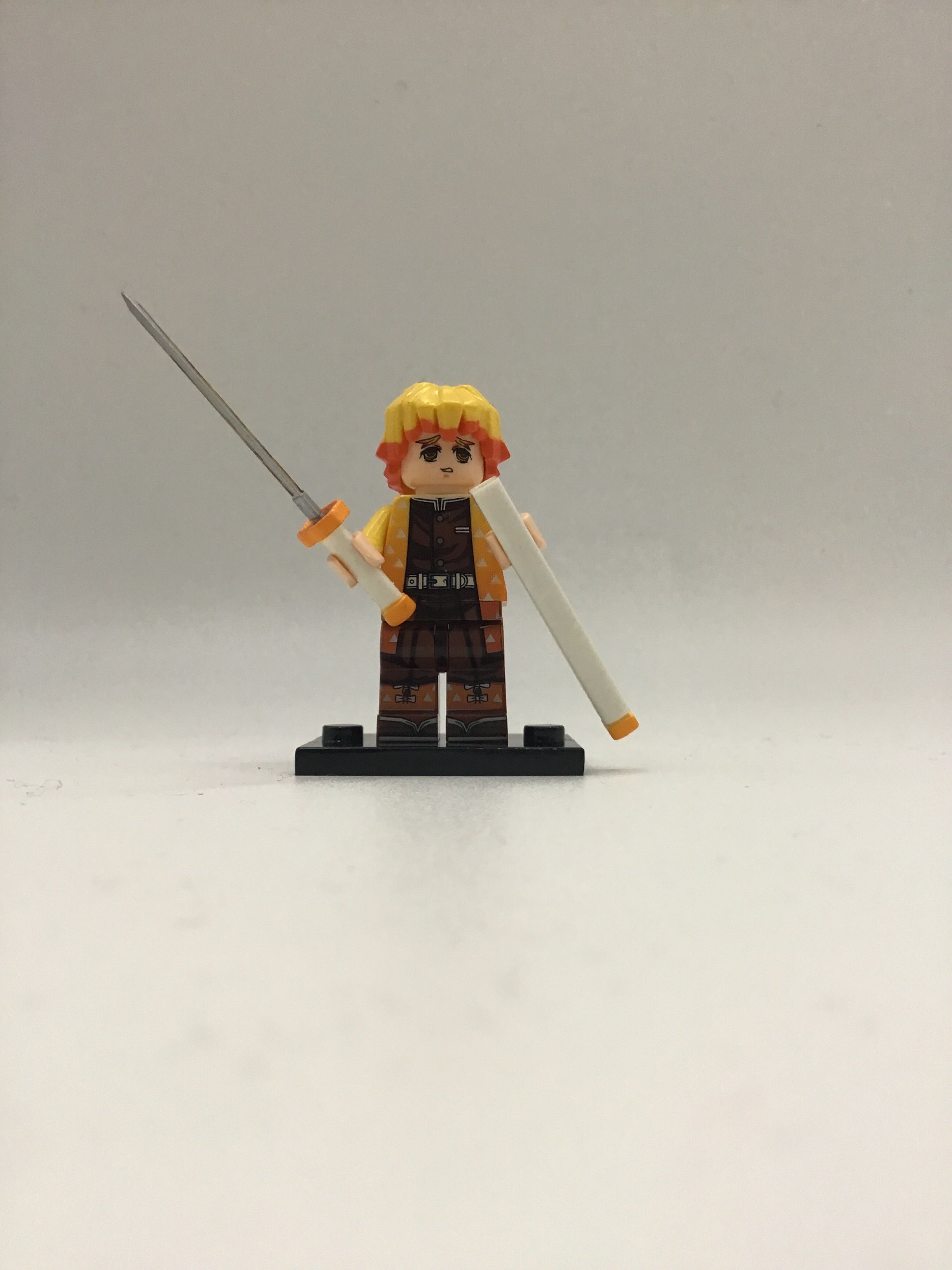 Demon Slayer Zenitsu #1 Mini Block Figure