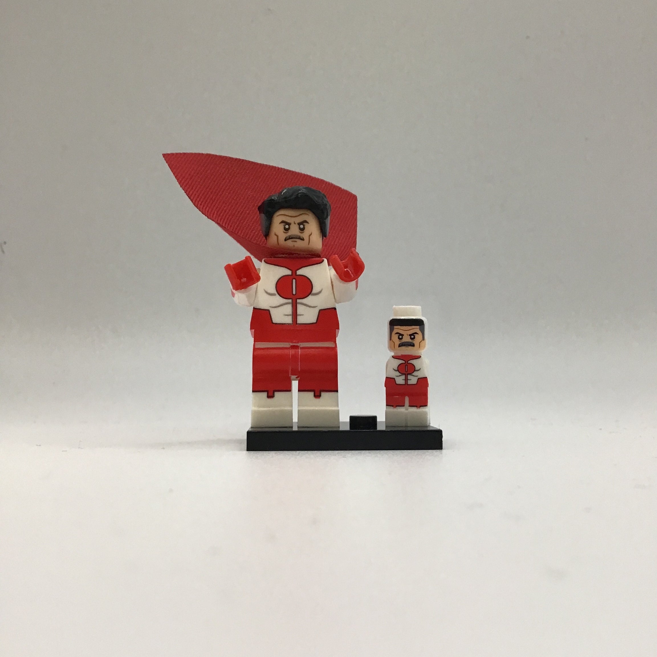 Invincible Omni-Man #1 Mini Block Figure