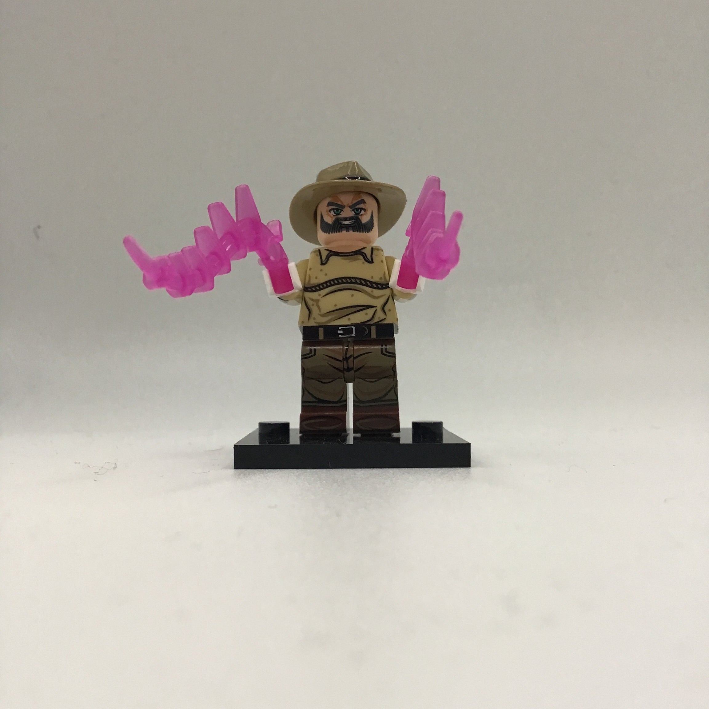 Jojo’s Bizarre Adventure Joseph #1 Mini Block Figure
