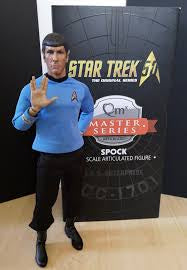 QMX Master Series Star Treak The Original Series Spock 1/6th Scale Articulated Figure U.S.S Enterprise