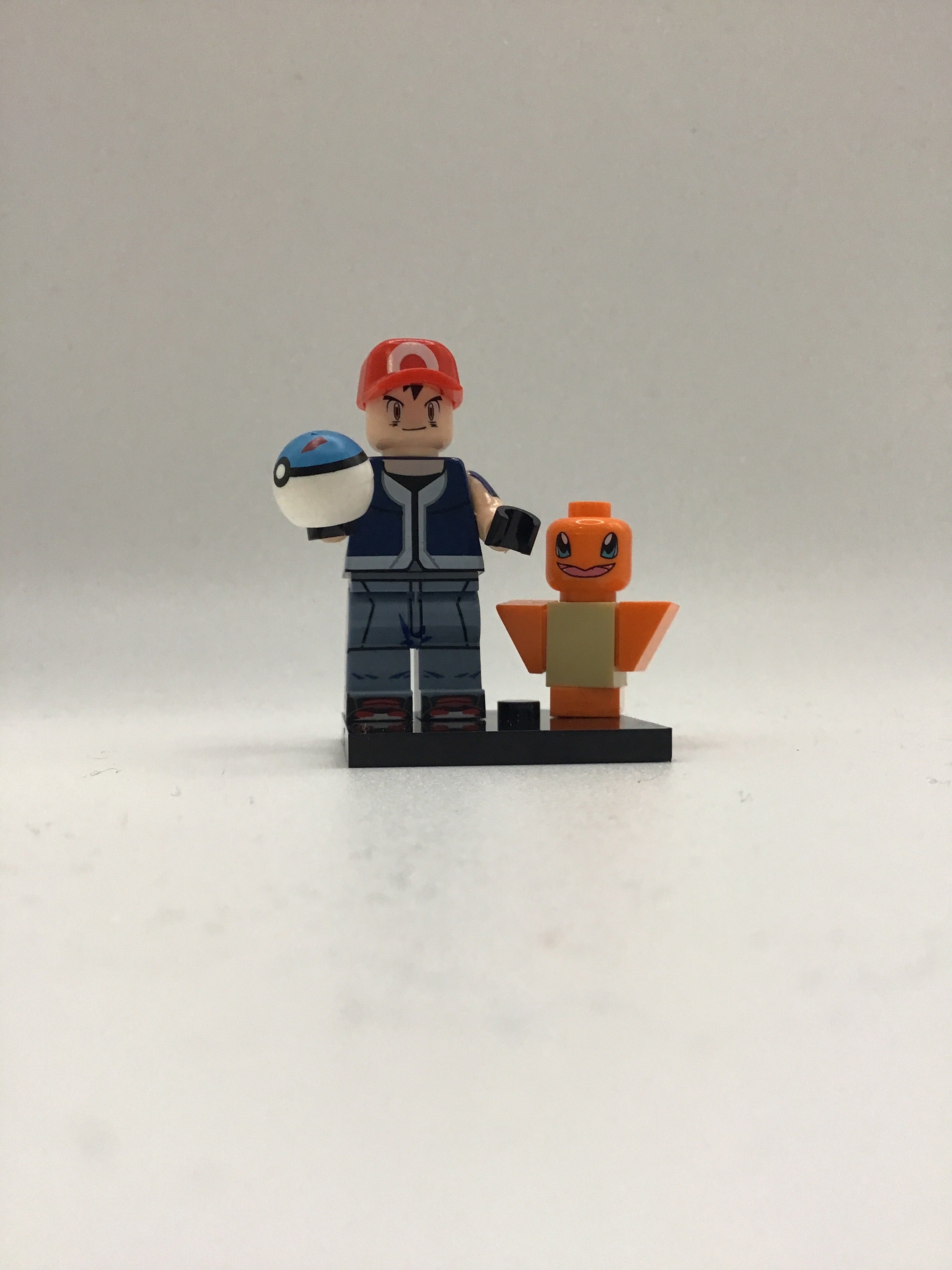 Pokémon Ash and Charmander #1 Mini Block Figure