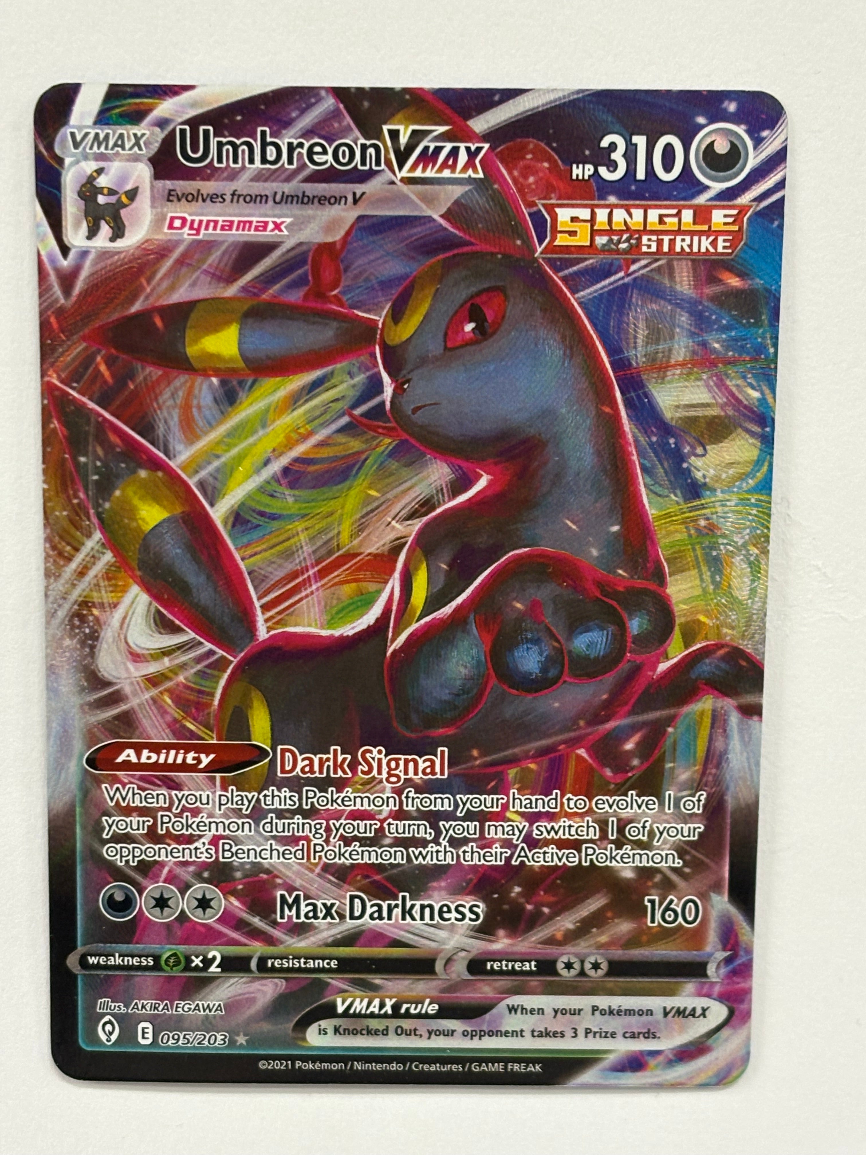Pokémon TCG - Evolving Skies Umbreon VMAX 095/203 NM