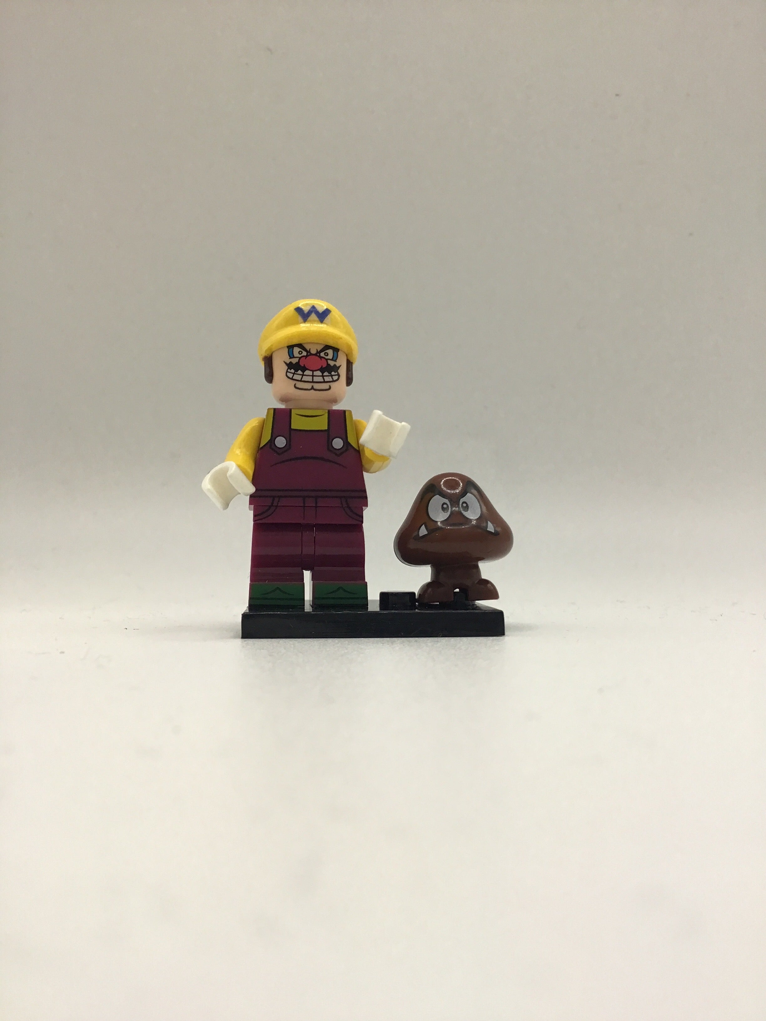 Super Mario Wario #1 Mini Block Figure