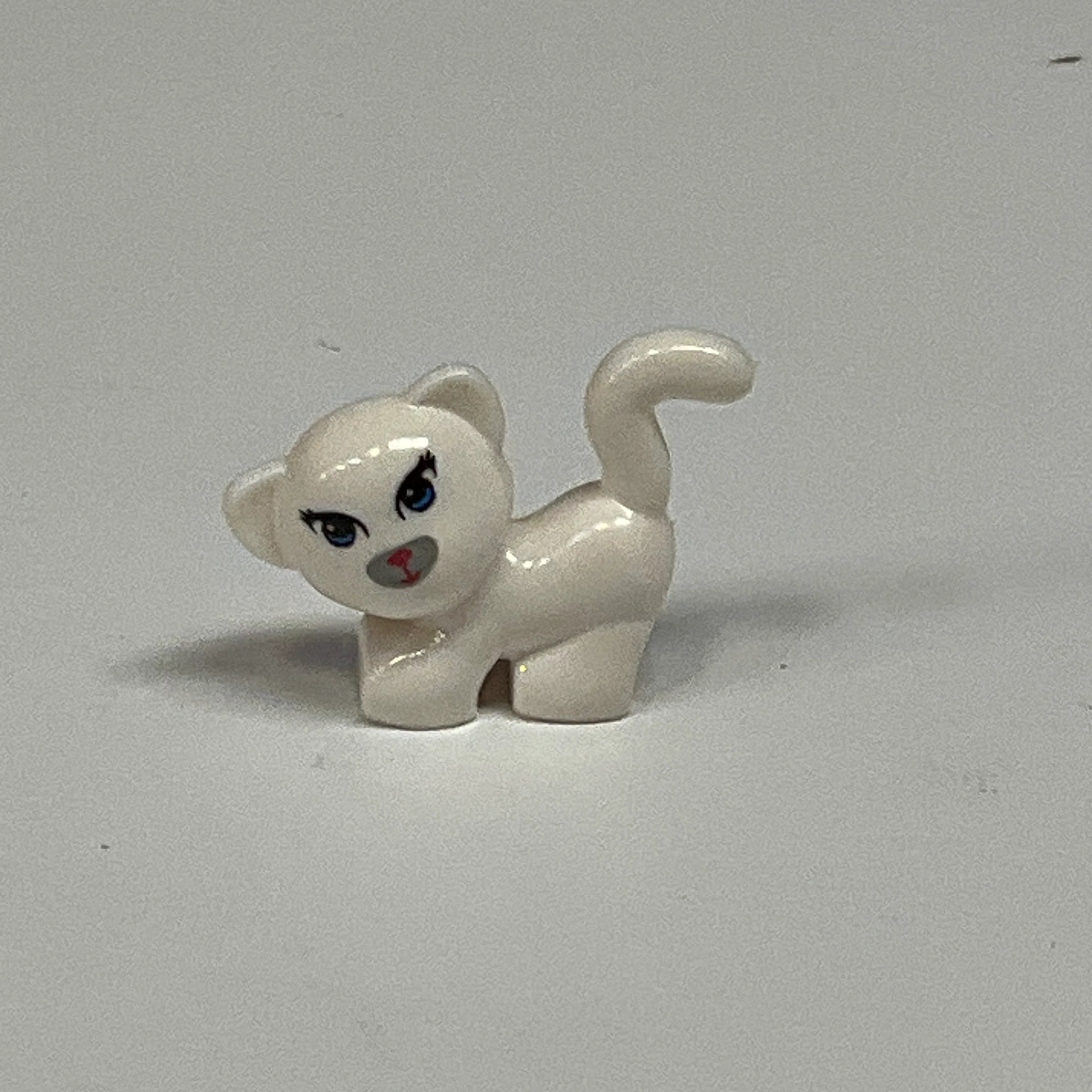 Animals White Cat #1 Mini Block Figure