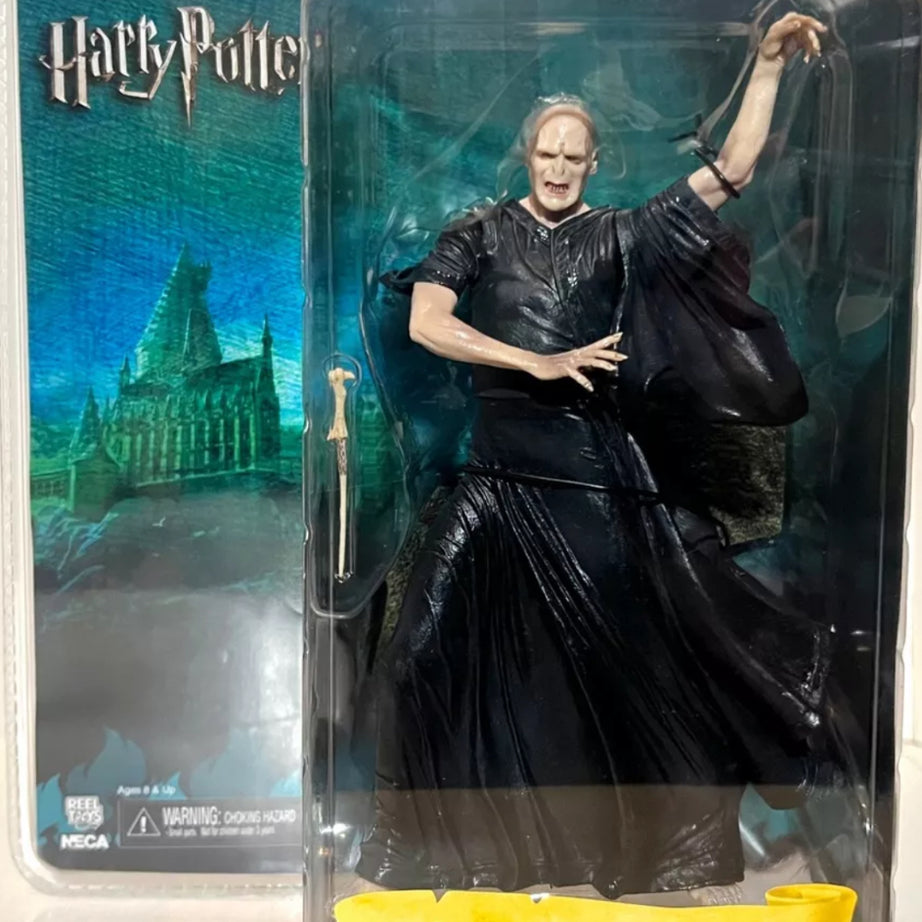 NECA Harry Potter The Order of the Phoenix Lord Voldemort with Wand & Base Series 1 Action Figure