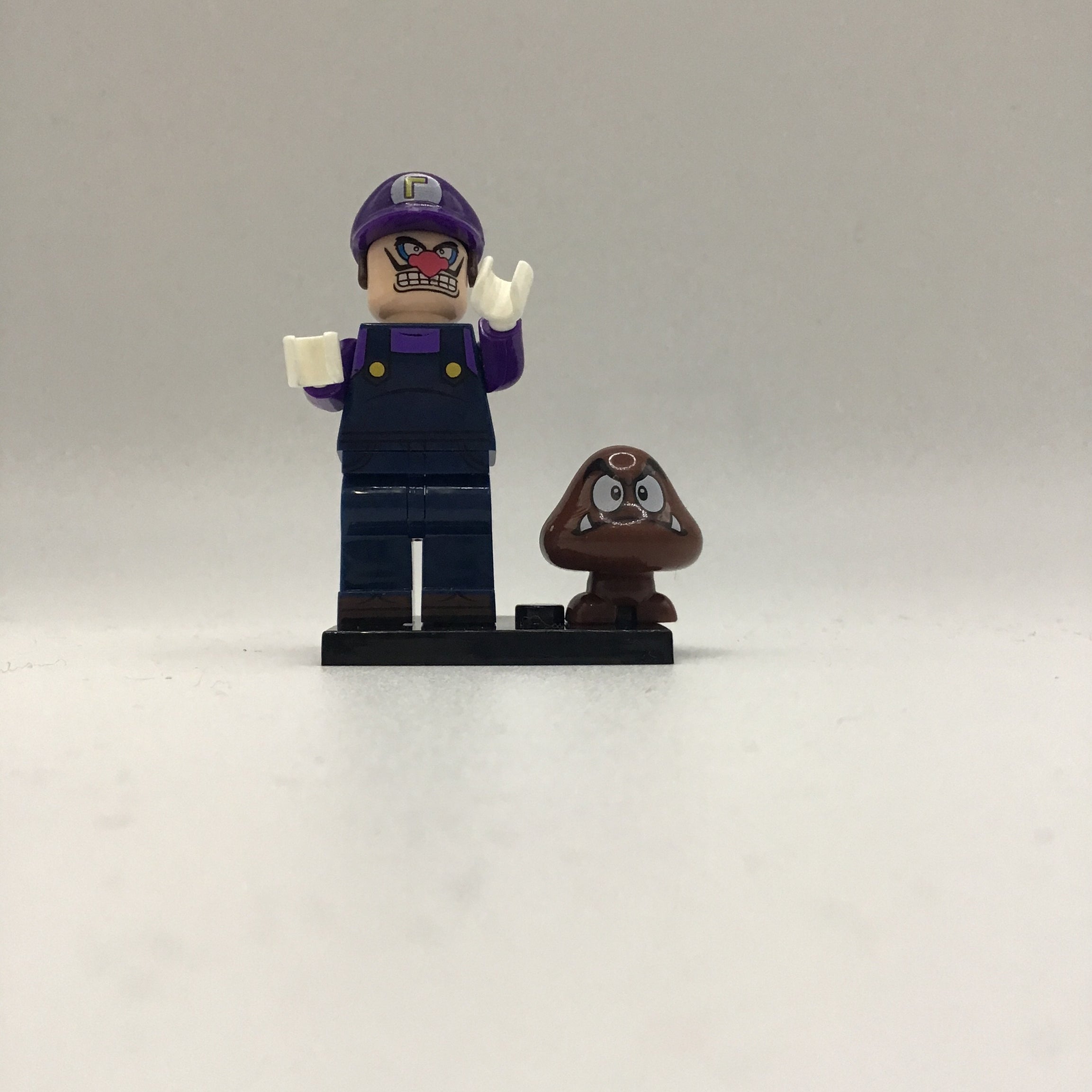 Super Mario Waluigi #1 Mini Block Figure