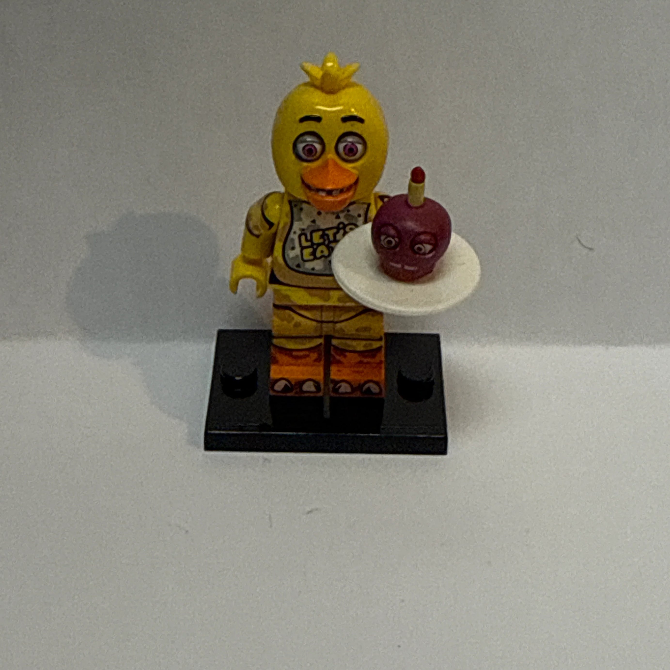 Five Nights of Freddy’s Chica #1 Mini Block Figure