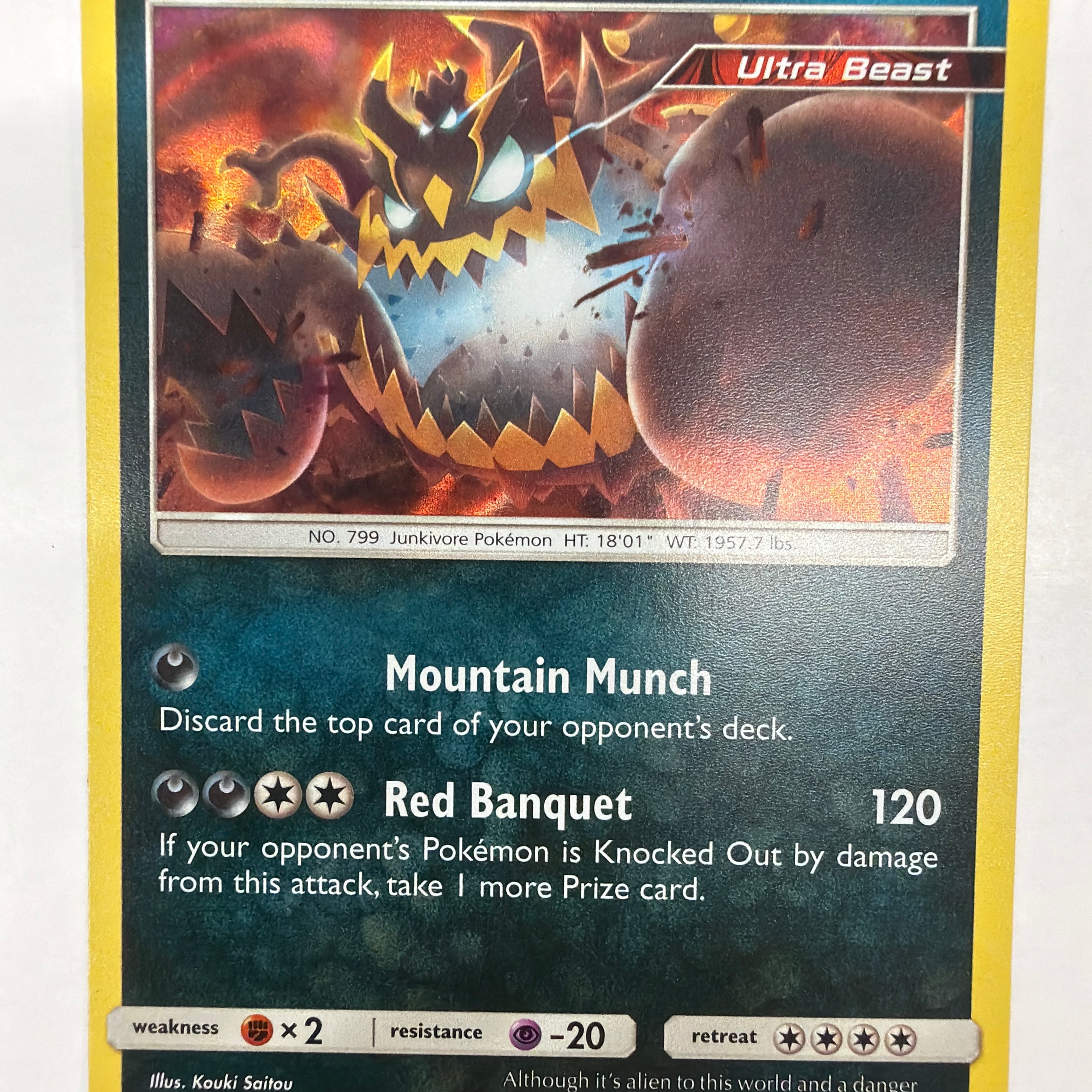 Pokémon TCG - Cosmic Eclipse Guzzlord 136/236 Holo NM