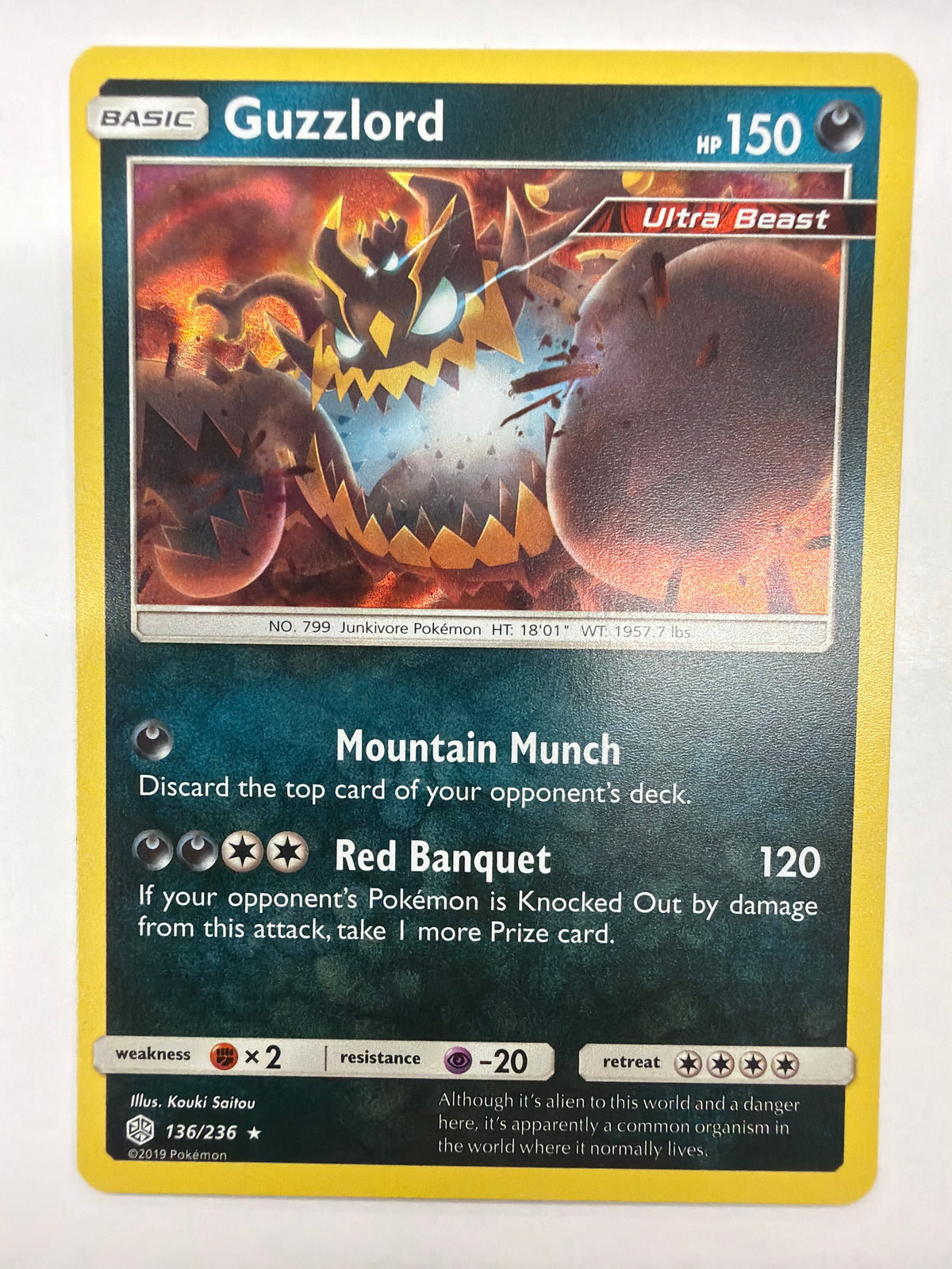 Pokémon TCG - Cosmic Eclipse Guzzlord 136/236 Holo NM