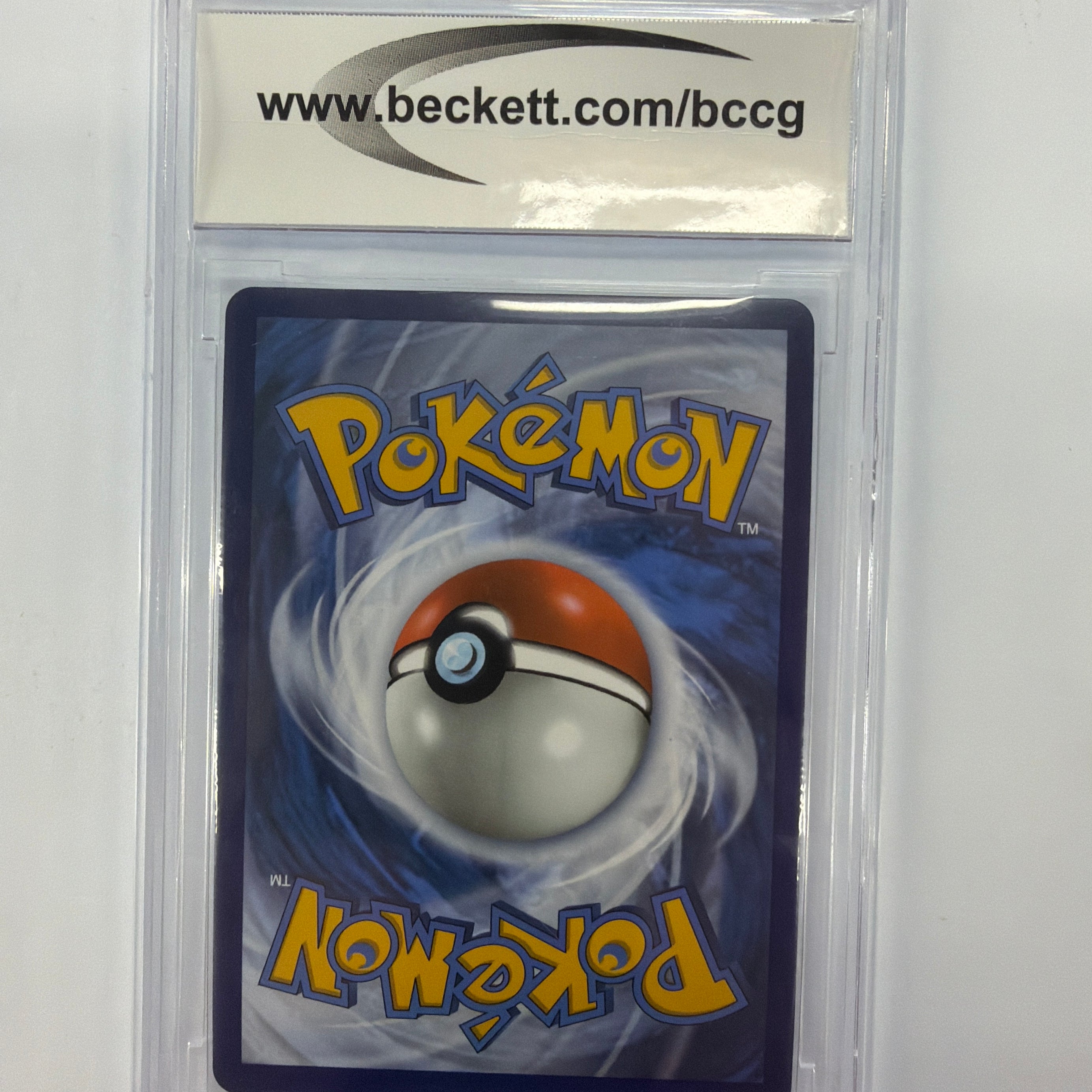 Pokémon TCG- Beckett 10 Mint or Better Celebrations Zamazenta V 18/25