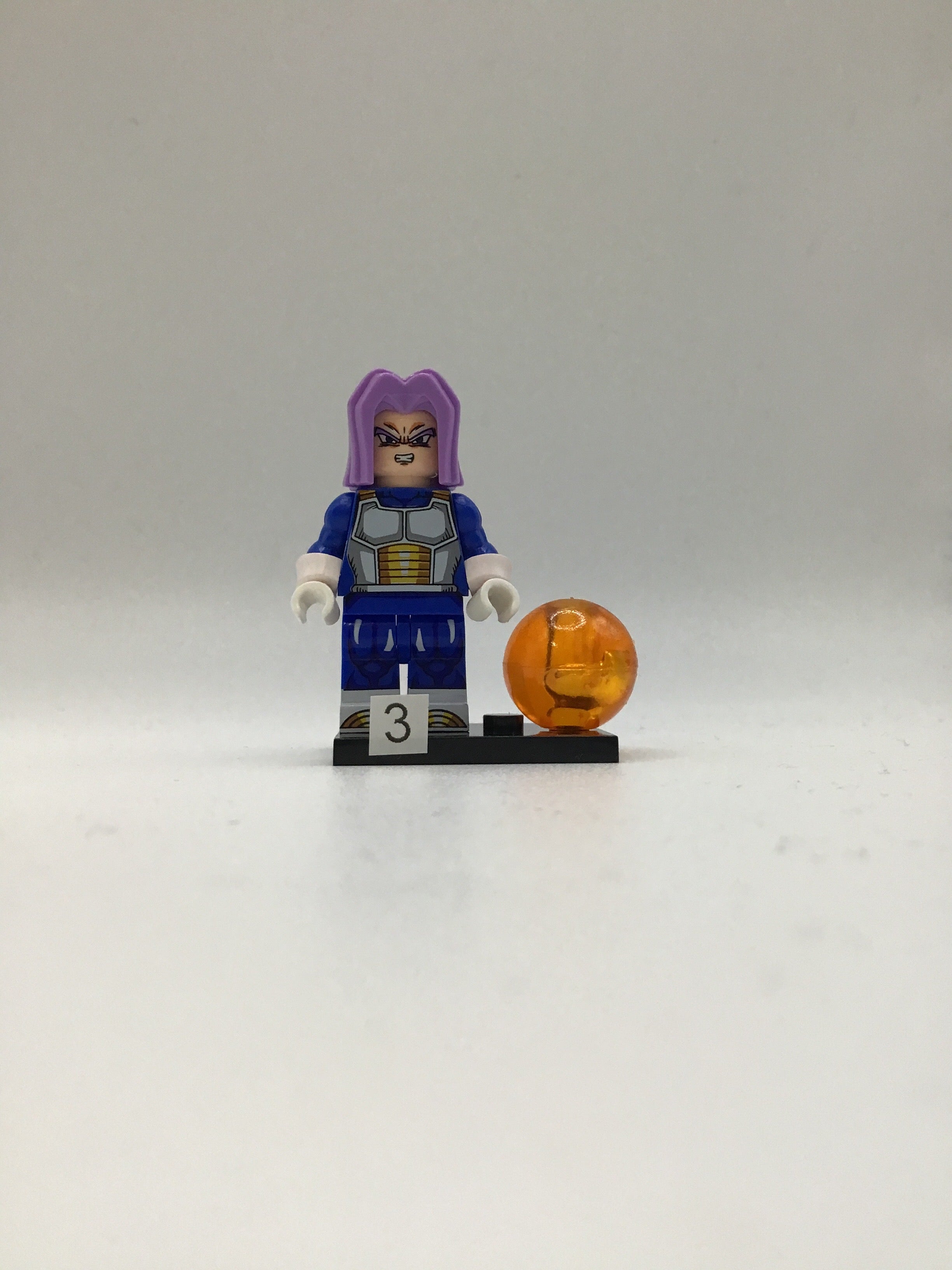 Dragon Ball Trunks #2 Mini Block Figure