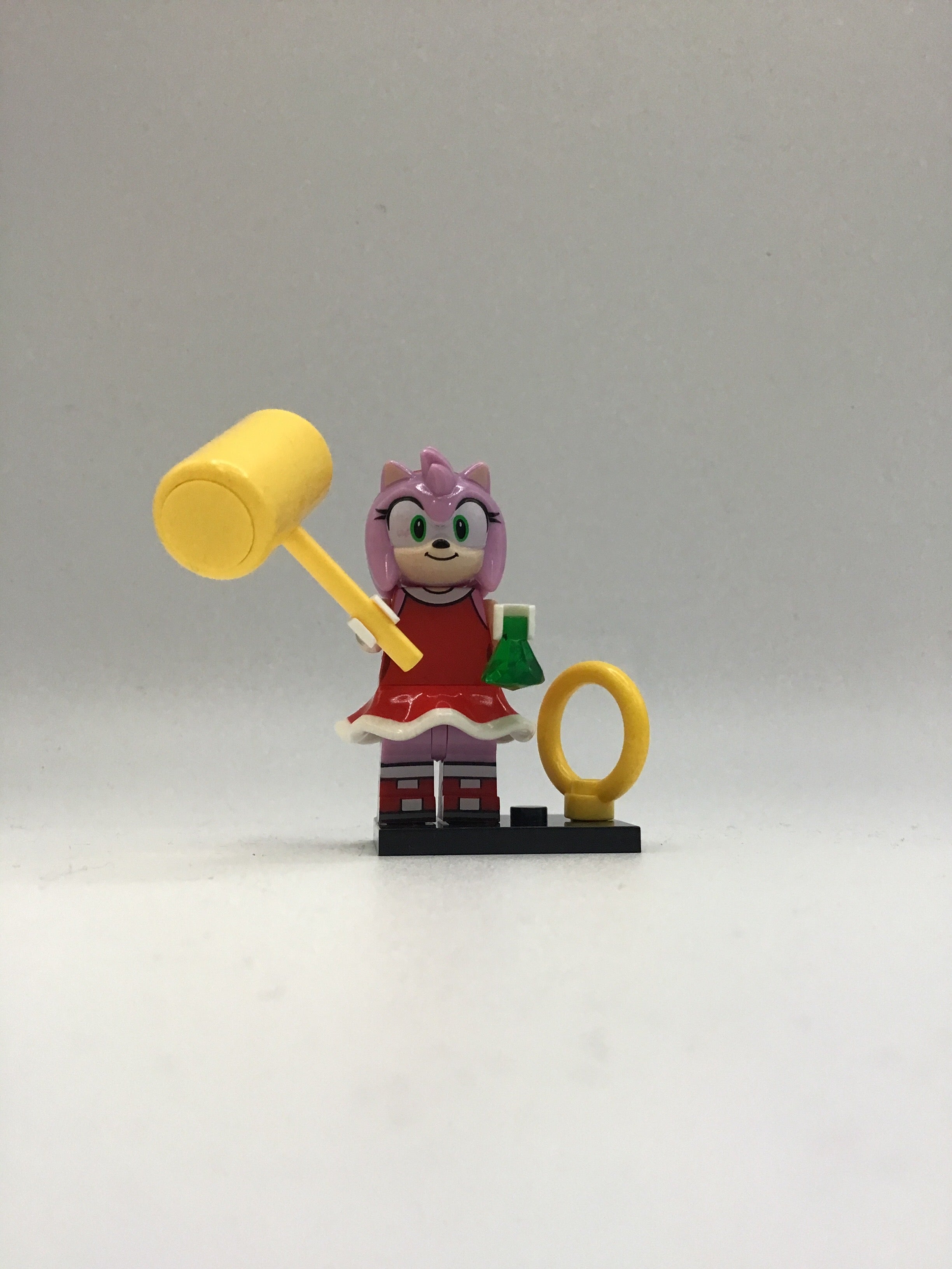 Sonic the Hedgehog Amy Rose #1 Mini Block Figure