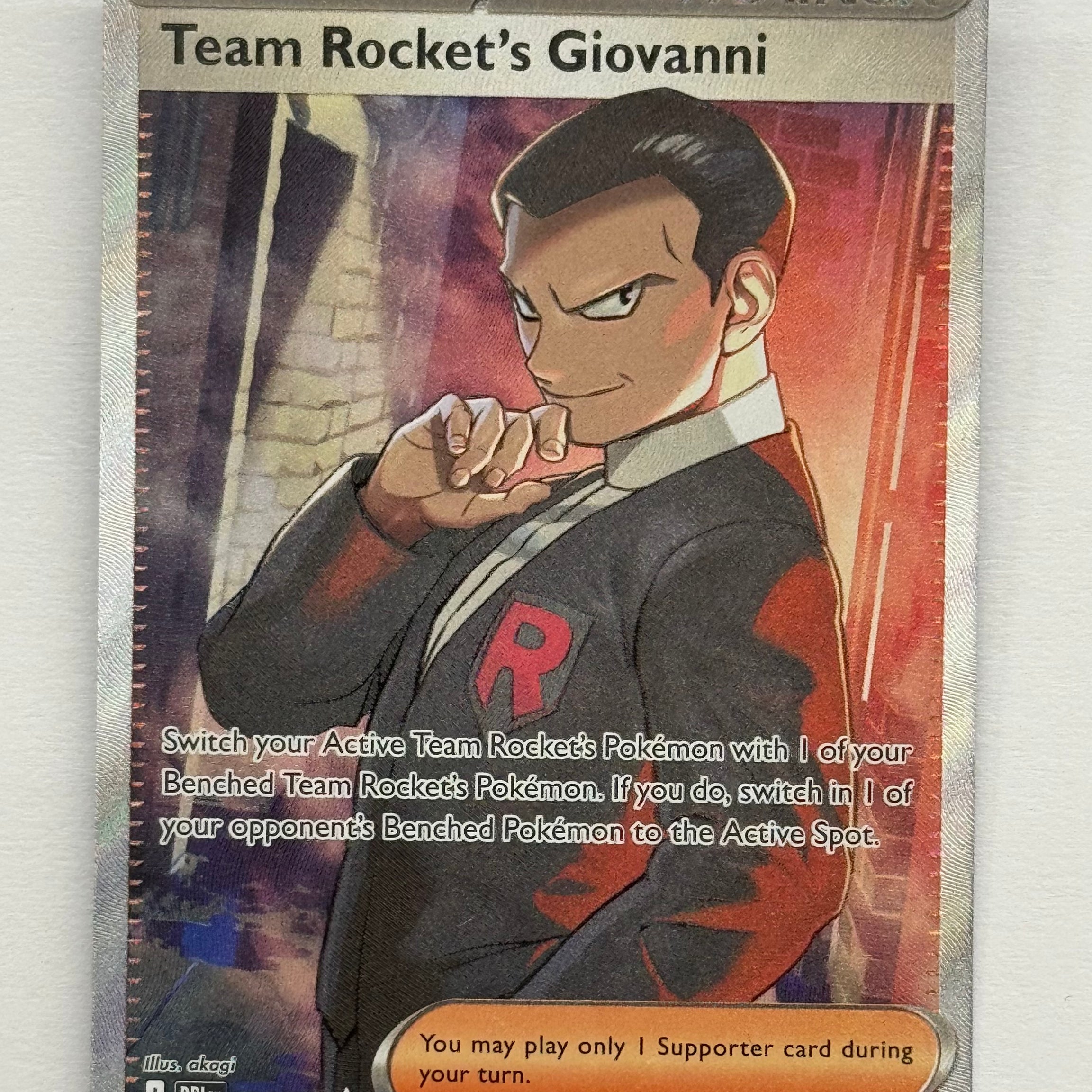 Pokémon TCG - Destined Rivals Team Rocket's Giovanni 225/182 NM