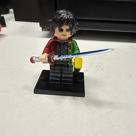 Demon Slayer Giyu #2 Mini Block Figure