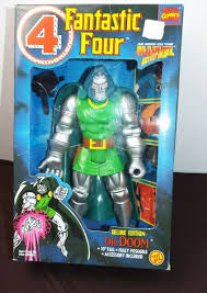 Toy Biz Marvel’s Fantastic Four Deluxe Edition Dr.Doom Figure
