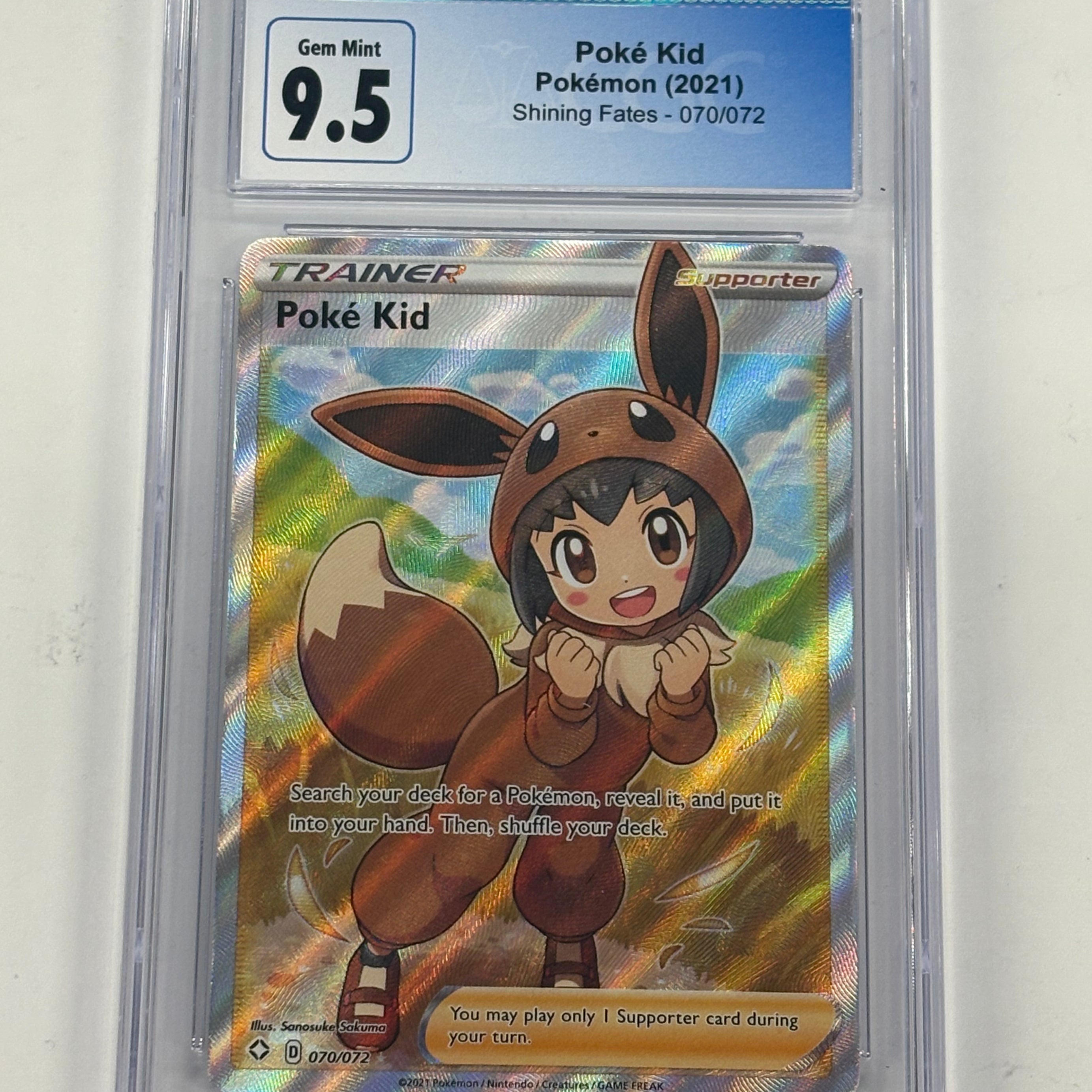 Pokémon TCG - CGC Gem Mint 9.5 Shining Fates Poké Kid 070/072 Full Art