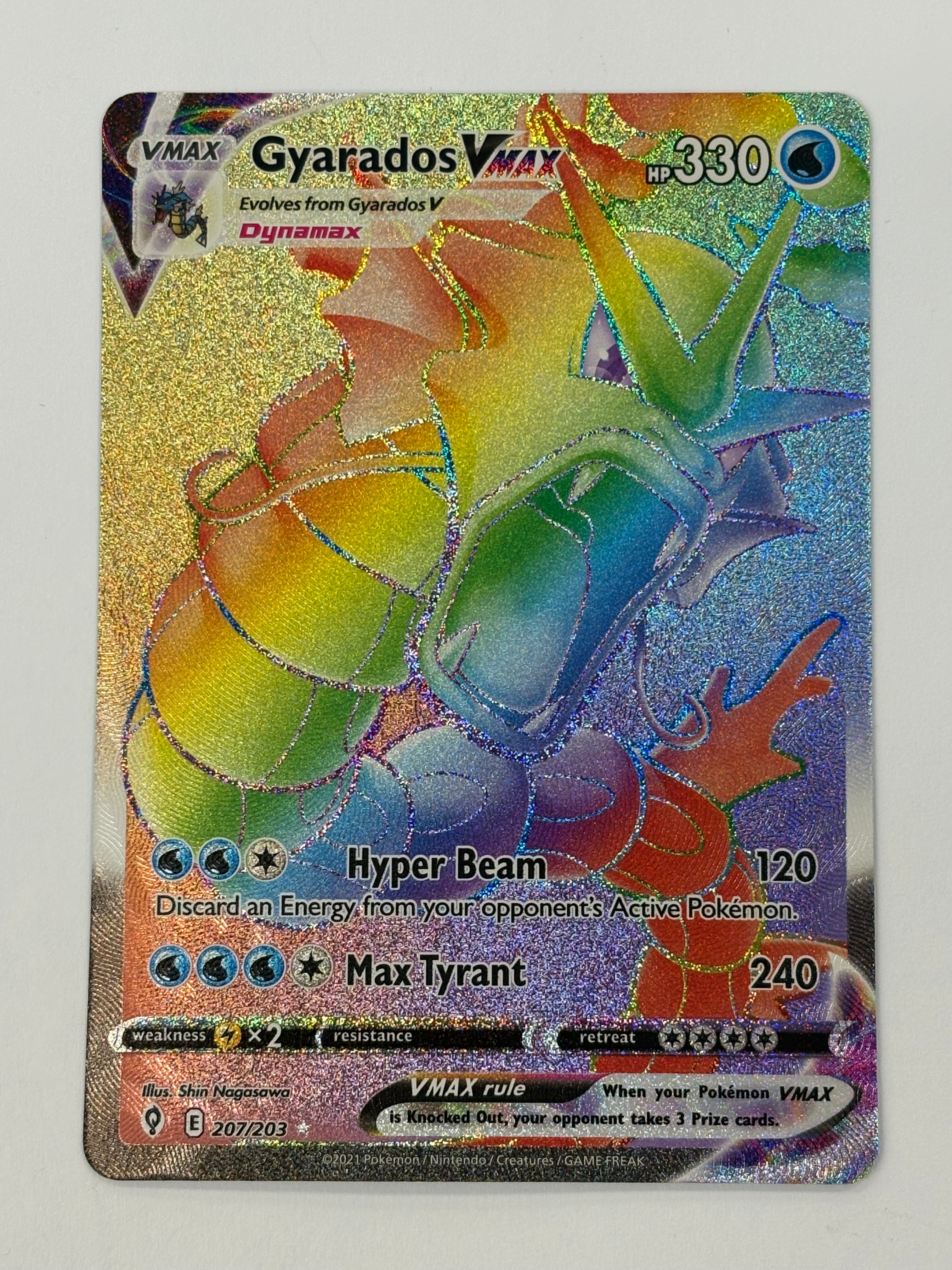 Pokémon TCG - Evolving Skies Gyarados VMAX 207/203 NM