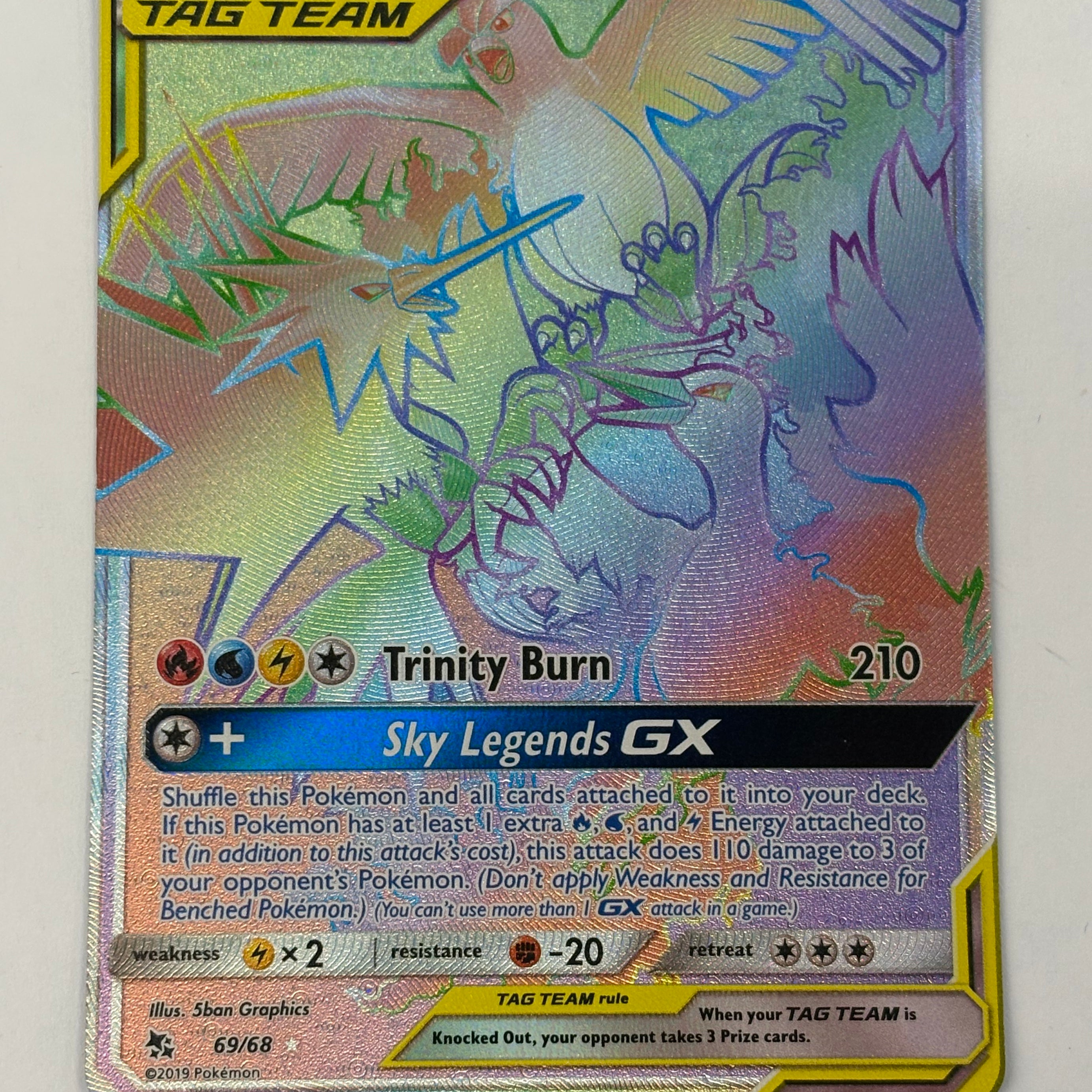 Pokémon TCG - Hidden Fates Moltres & Zapdos & Articuno GX Tag Team 69/68 NM
