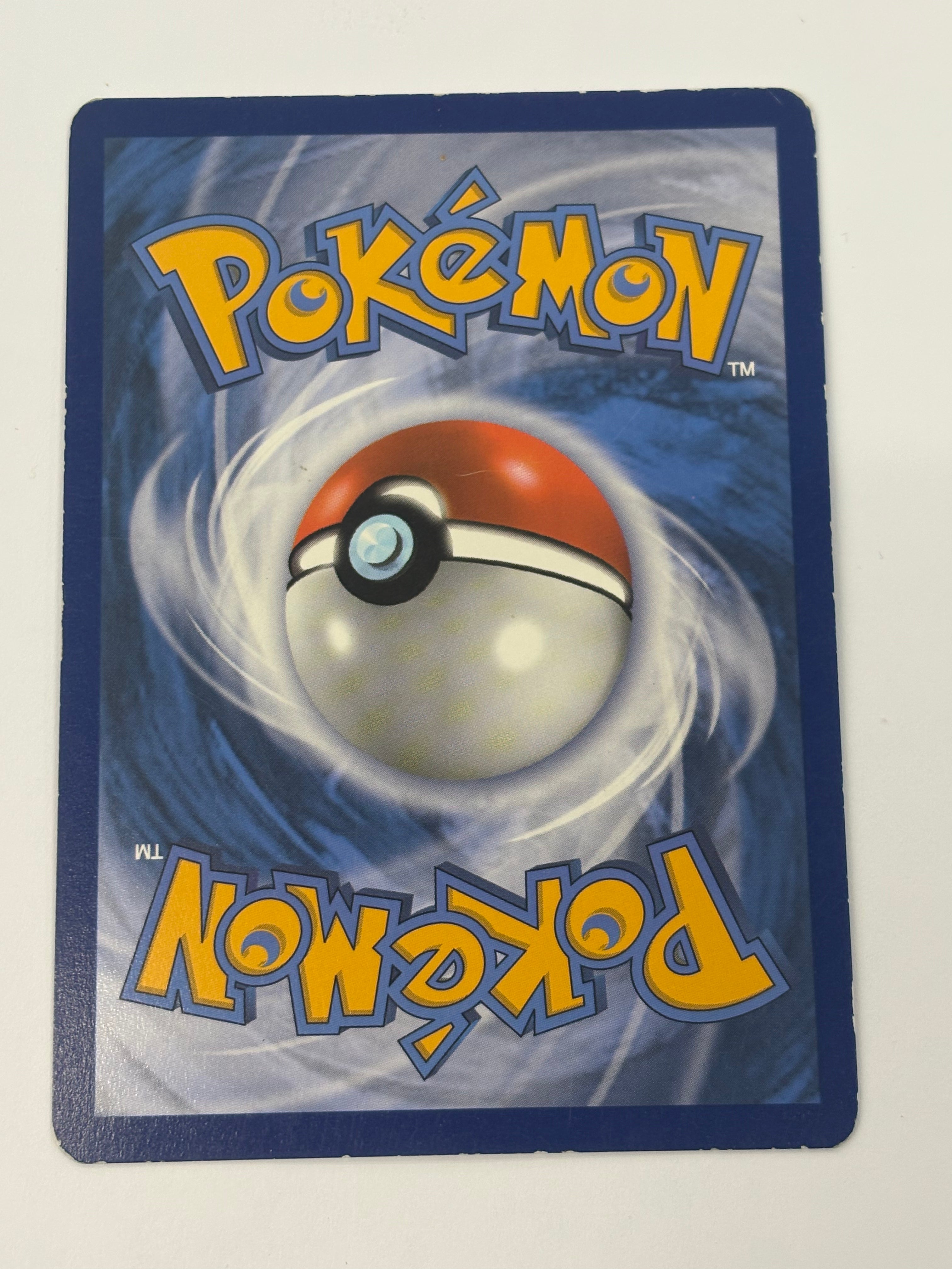 Pokémon TCG - Sun & Moon Promo Eevee GX SM233 DMG