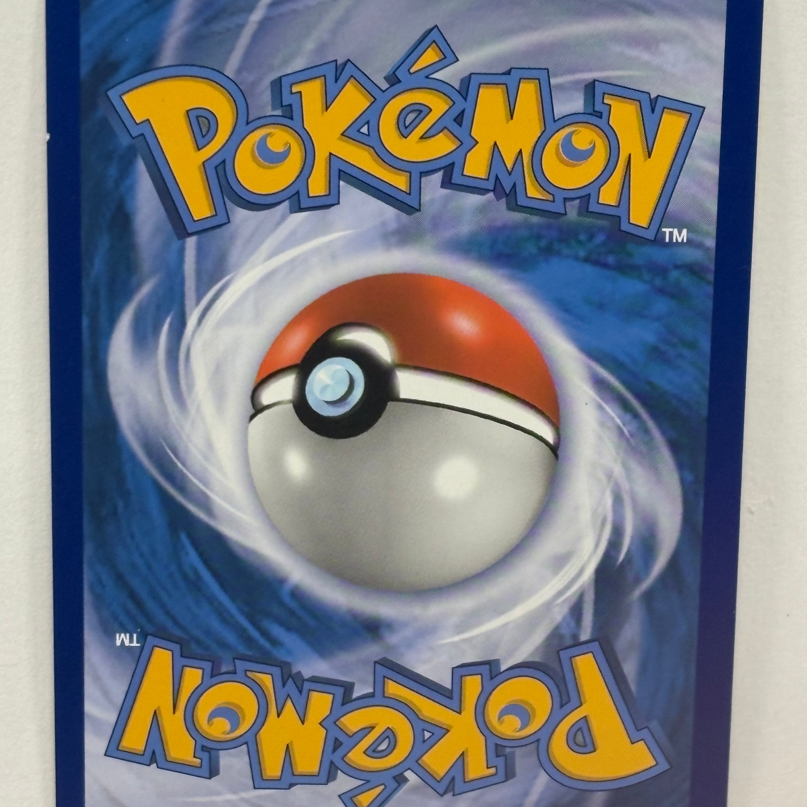 Pokémon TCG - Sun & Moon Promo Reshiram & Charizard GX Tag Team SM201 NM