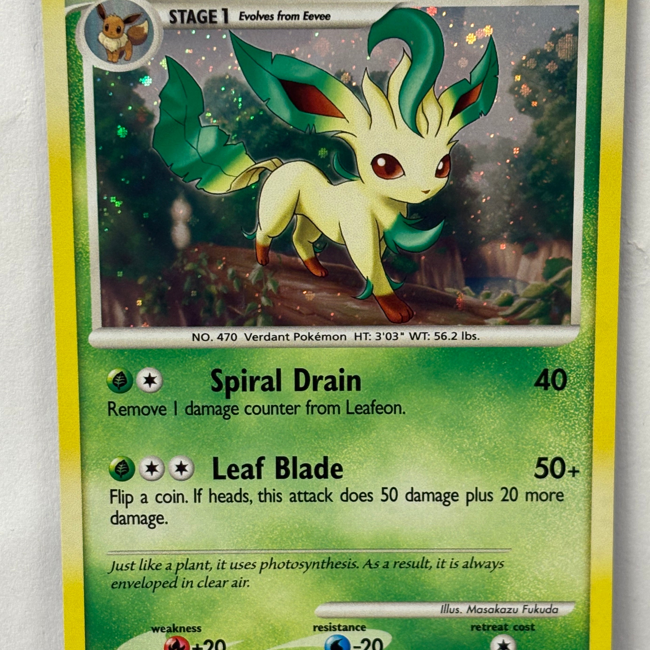 Pokémon TCG - Majestic Dawn Leafeon Holofoil 24/100 NM