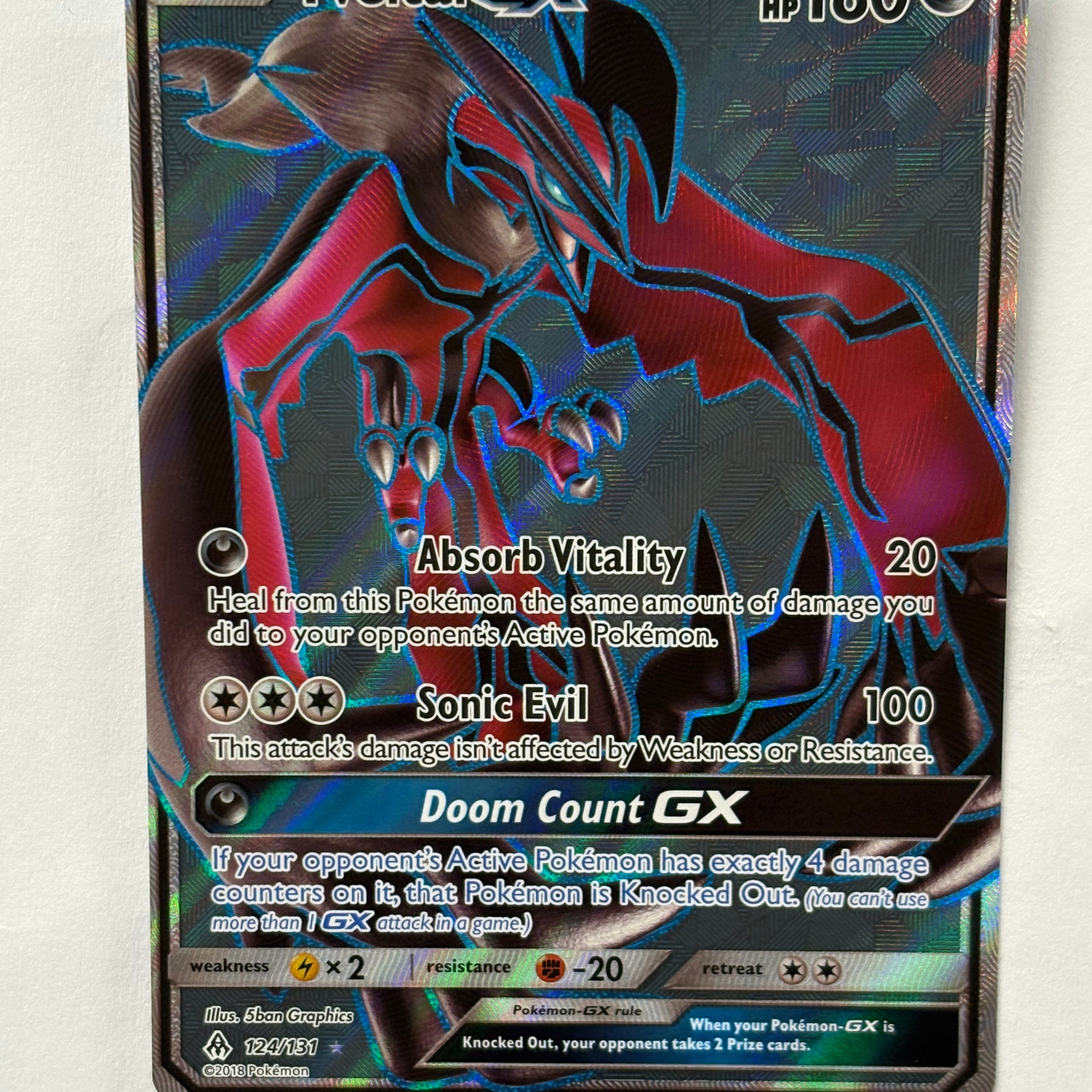 Pokémon TCG - Forbidden Light Yveltal 124/131 NM