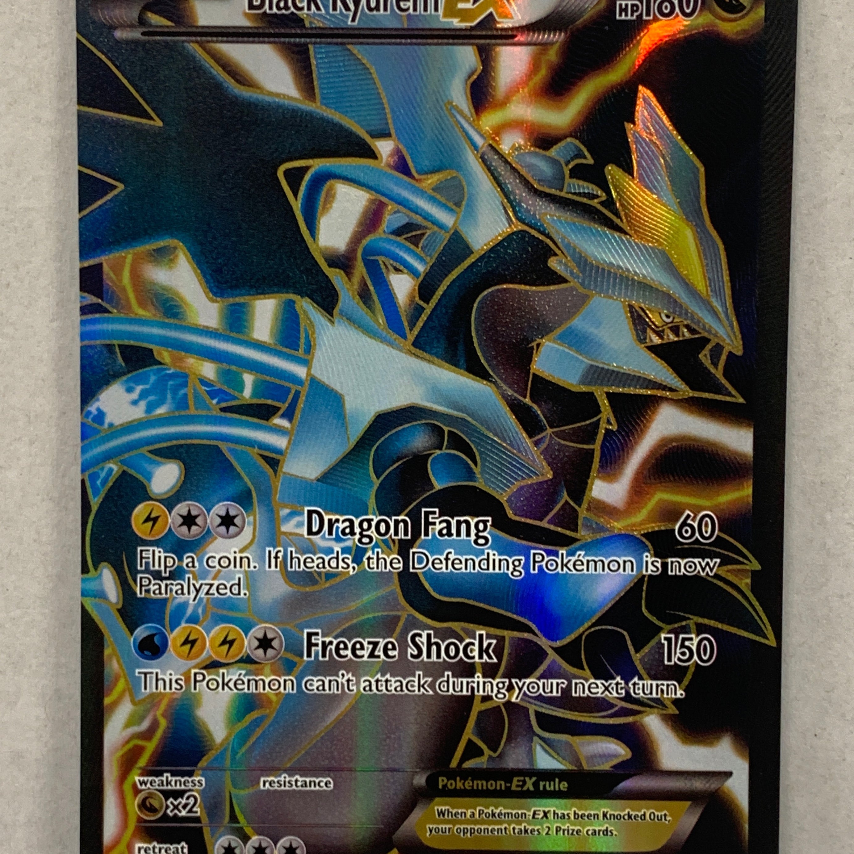 Pokémon TCG - Boundaries Crossed Black Kyurem EX 145/149 NM