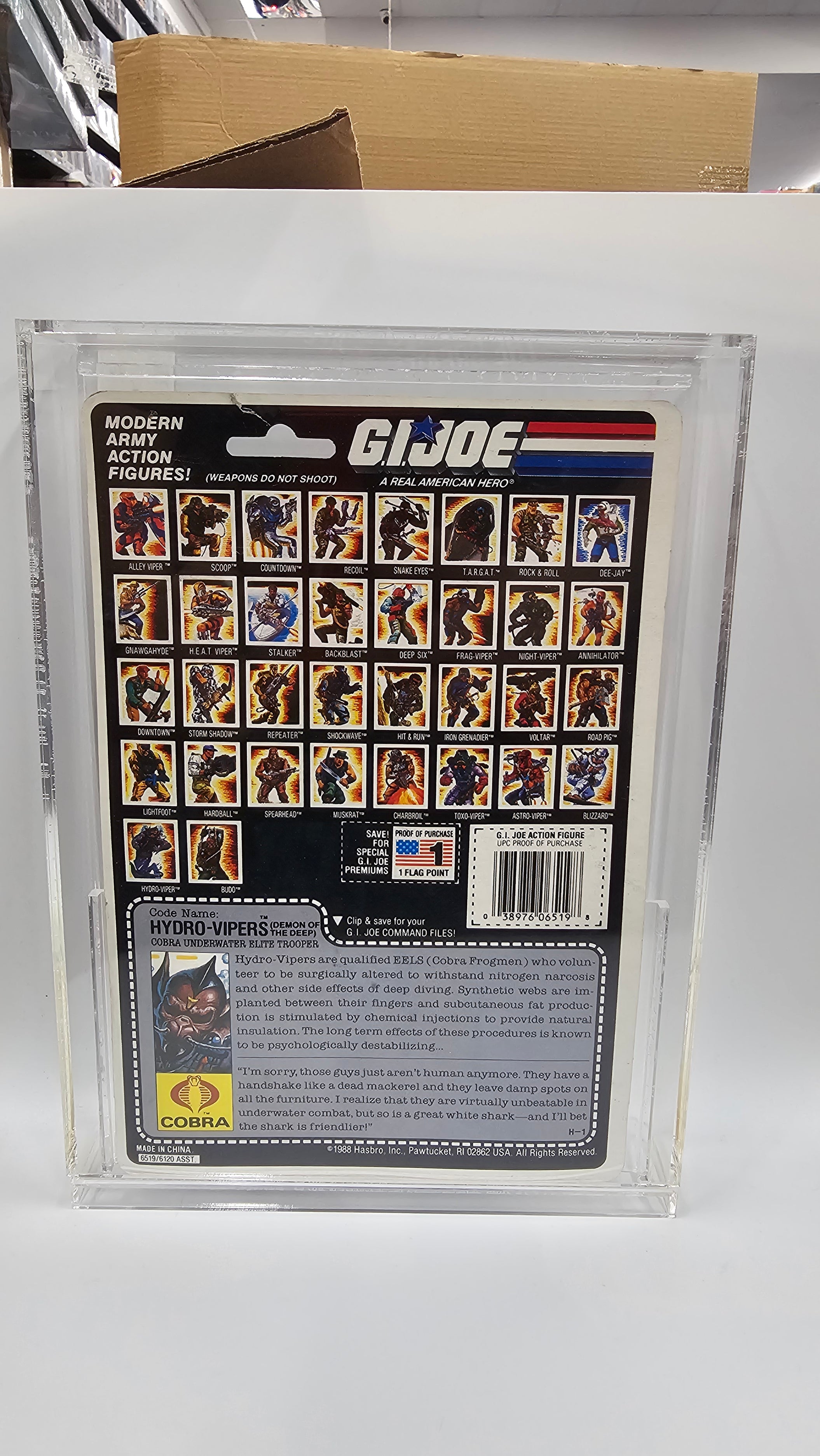 Hasbro G.I. Joe Vintage 1986 Code Name: Hydro Viper 32 Back Punched Card