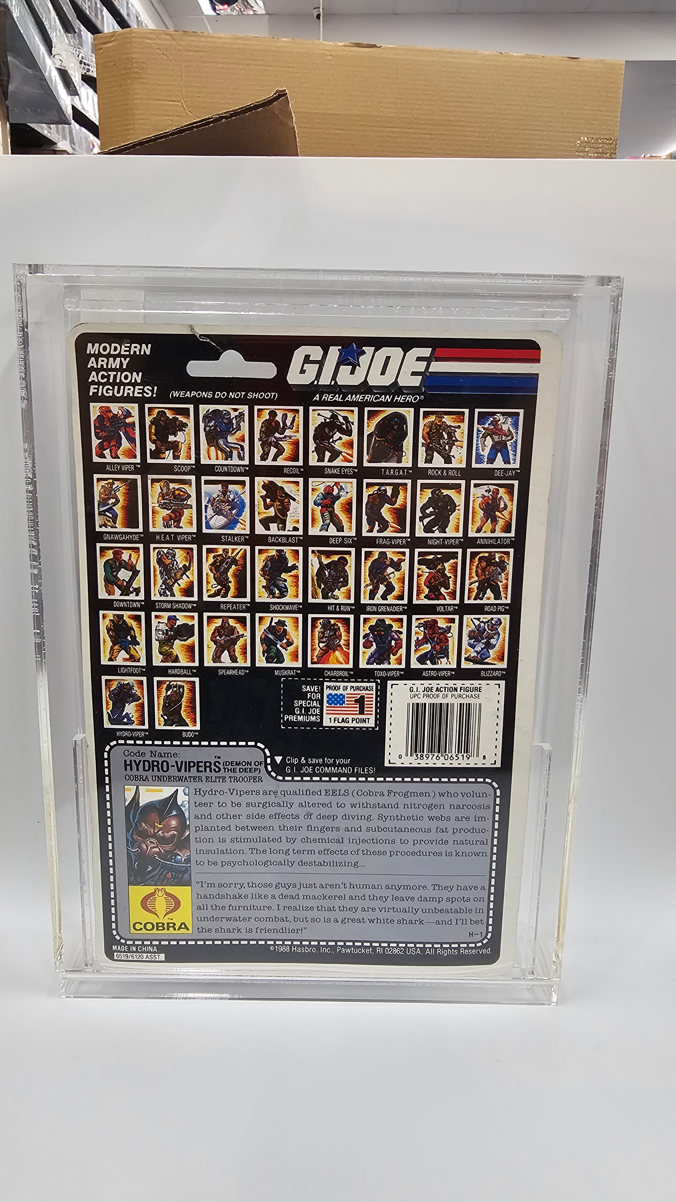 Hasbro G.I. Joe Vintage 1986 Code Name: Hydro Viper 32 Back Punched Card