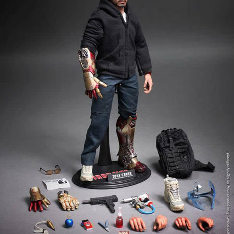 Hot Toys Marvel Iron Man 3 Tony Stark The Mechanic MMS209 1/6th Scale Action Figure