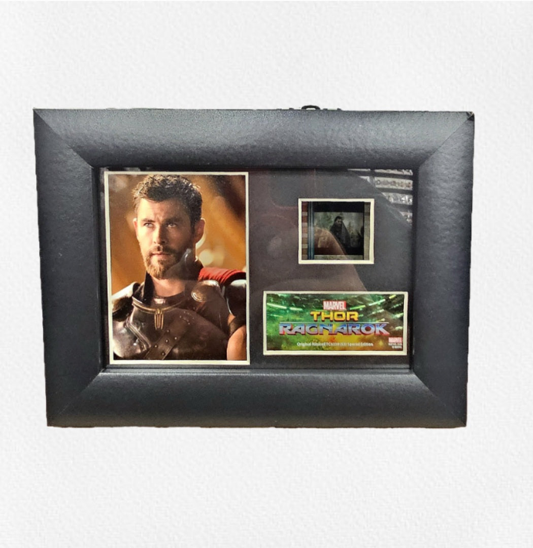 Trend Setters Marvel Studios Thor Ragnarock Thor (Front)Special Edition Minicell Plaque