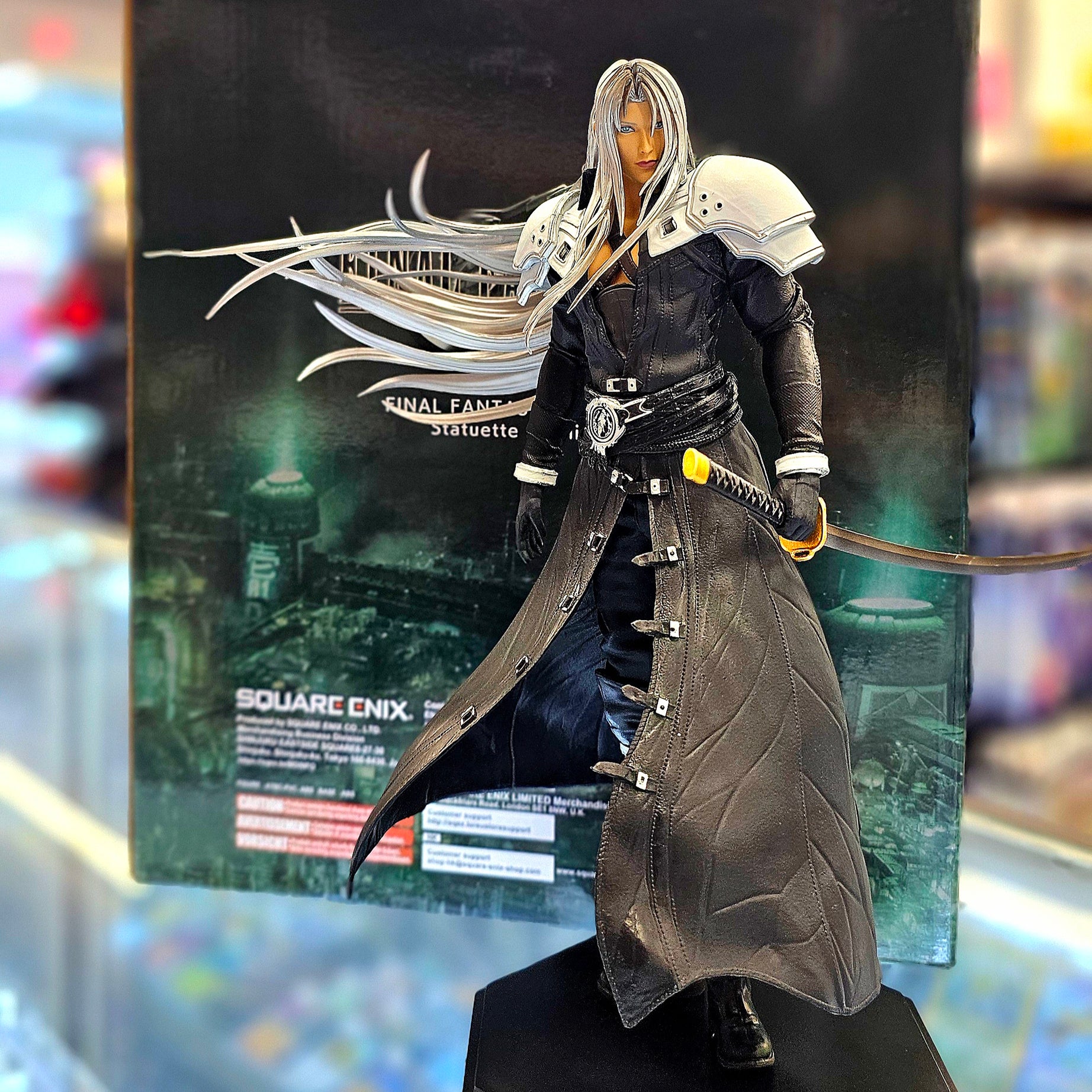 Square Enix Final Fantasy VII Remake Sephiroth Statuette