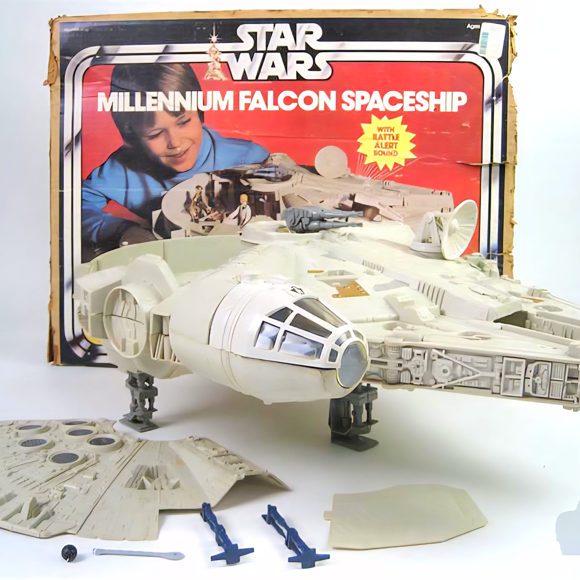 Kenner Star Wars The Empire Strikes Back Millenium Falcon Spaceship (1980) Complete w/ Box and New sticker setu
